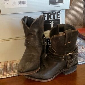 FRYE Billy Biker Short Harness Black Ankle Boot Women’s Size 6